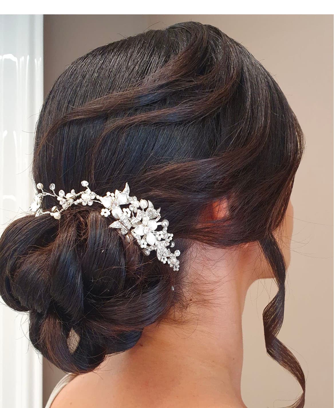 Lavoro di styling capelli Konsu